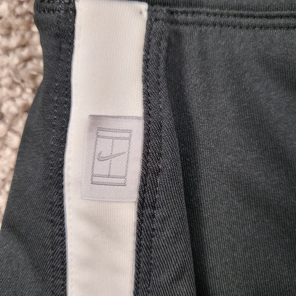 Nike Womens Dri-Fit Border Tennis Skort Black White Built-In Shorts 405188 Sz XS